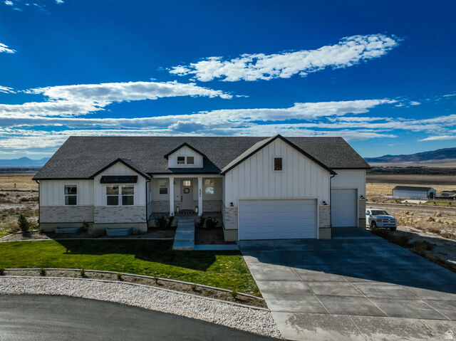 Property Photo: 6291 N Glenmar Way E UT 84005