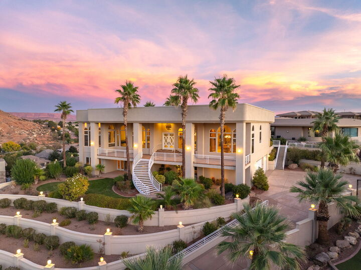 Property Photo: 1448 E 2190 S Cir UT 84790