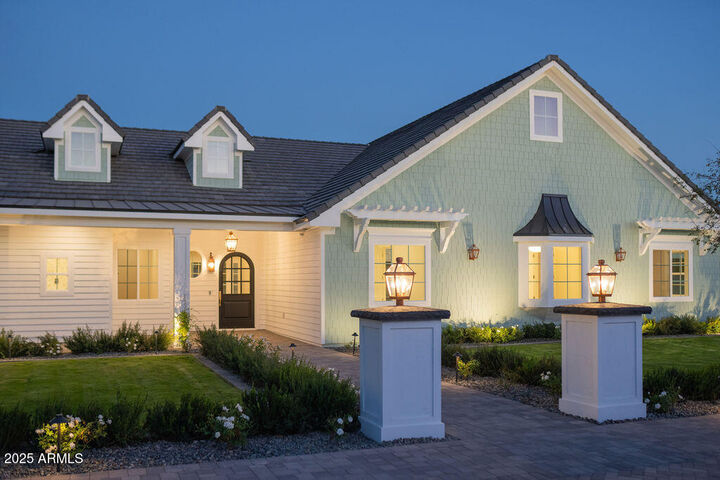 Property Photo:  2495 E Superstition Drive  AZ 85297 