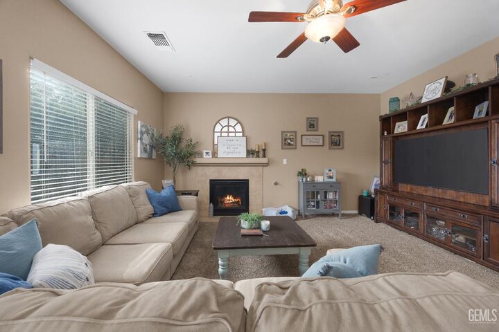 Property Photo:  13623 Foyers Falls Drive  CA 93314 