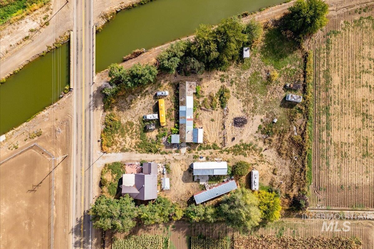 Property Photo:  19241 Homedale Rd  ID 83605 