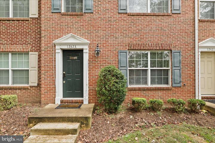 Property Photo: 12423 Oak Rail Lane VA 22033