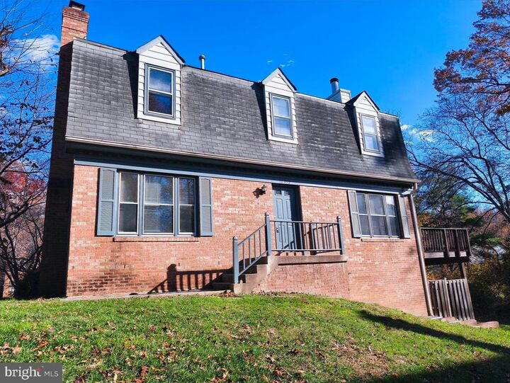 Property Photo: 12452 Sweet Leaf Terrace VA 22033