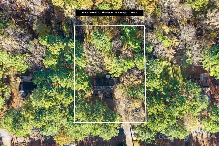 Property Photo:  129 Mills Valley Drive  NC 28117 