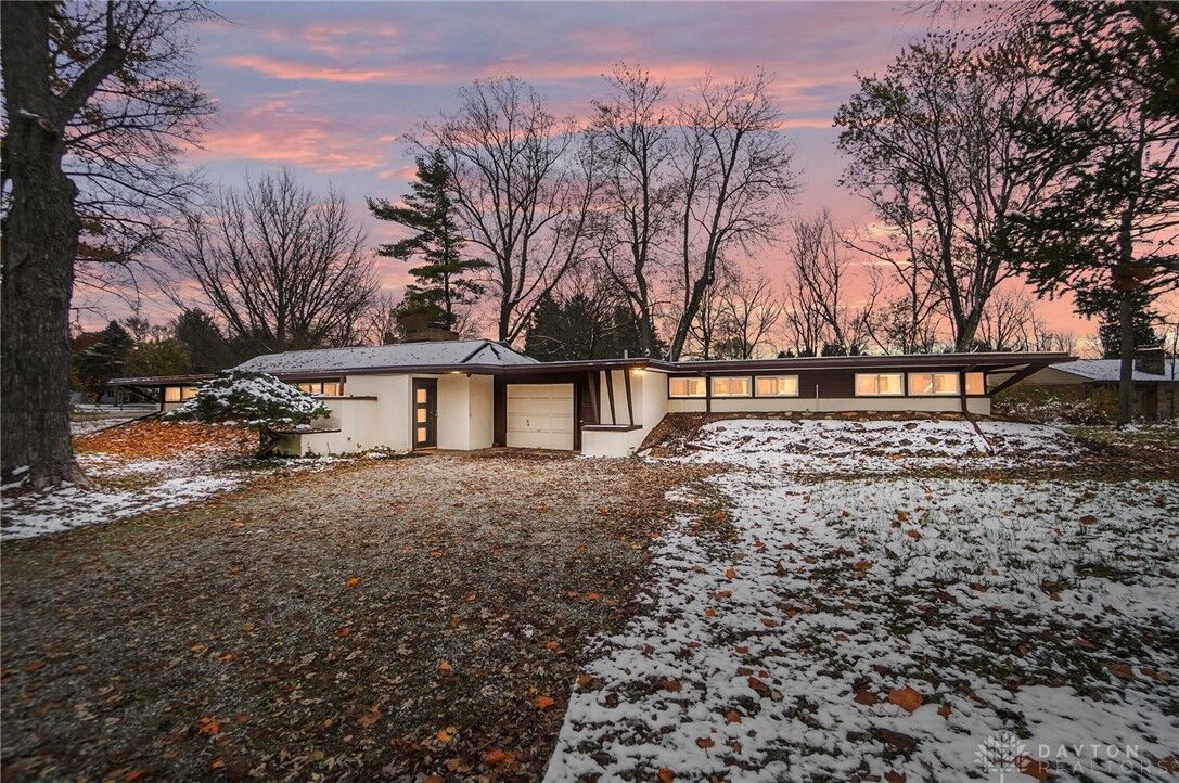 Property Photo: 202 Allen Street OH 45387