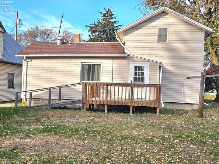 Property Photo: 162 Duane Street OH 43410