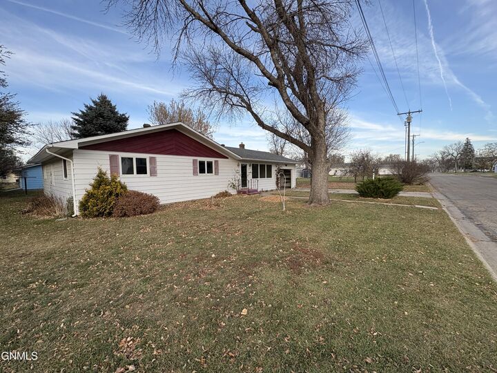 Property Photo: 313 3rd Street S ND 58436