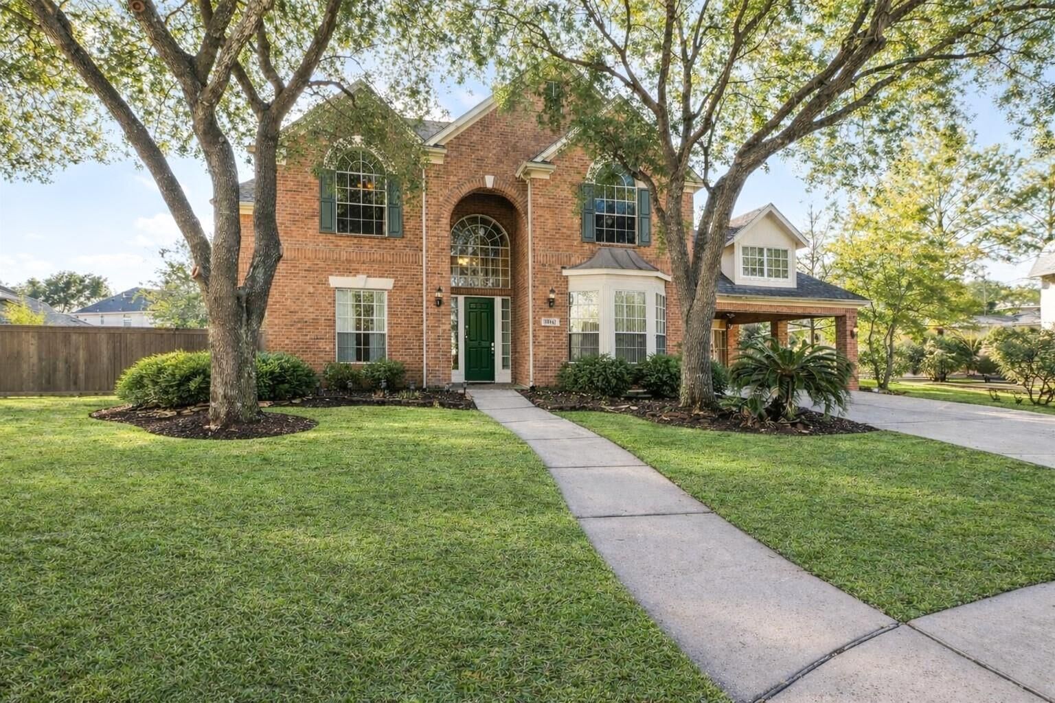 Property Photo: 12442 Lago Bend Lane NE TX 77041