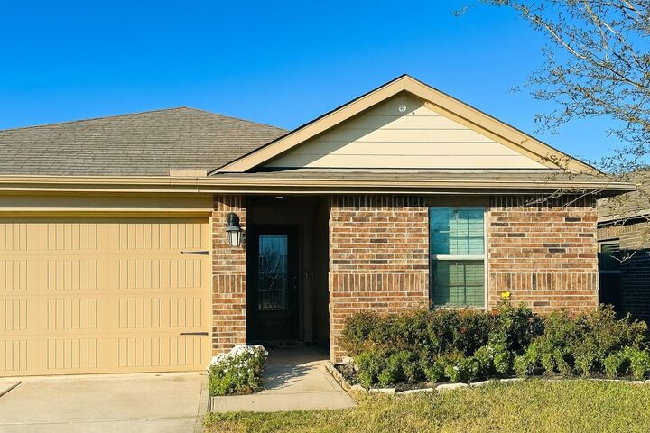 Property Photo:  18330 Arcola Bay Lane  TX 77407 