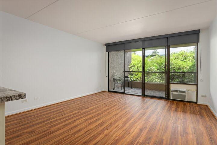 Property Photo:  75-5865 Walua Rd E629  HI 96740 