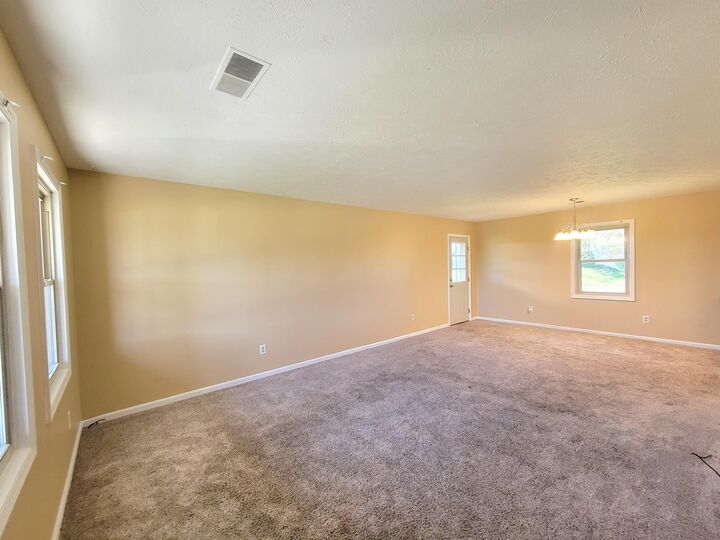 Property Photo: 125 Schenkelwood Drive KY 40601