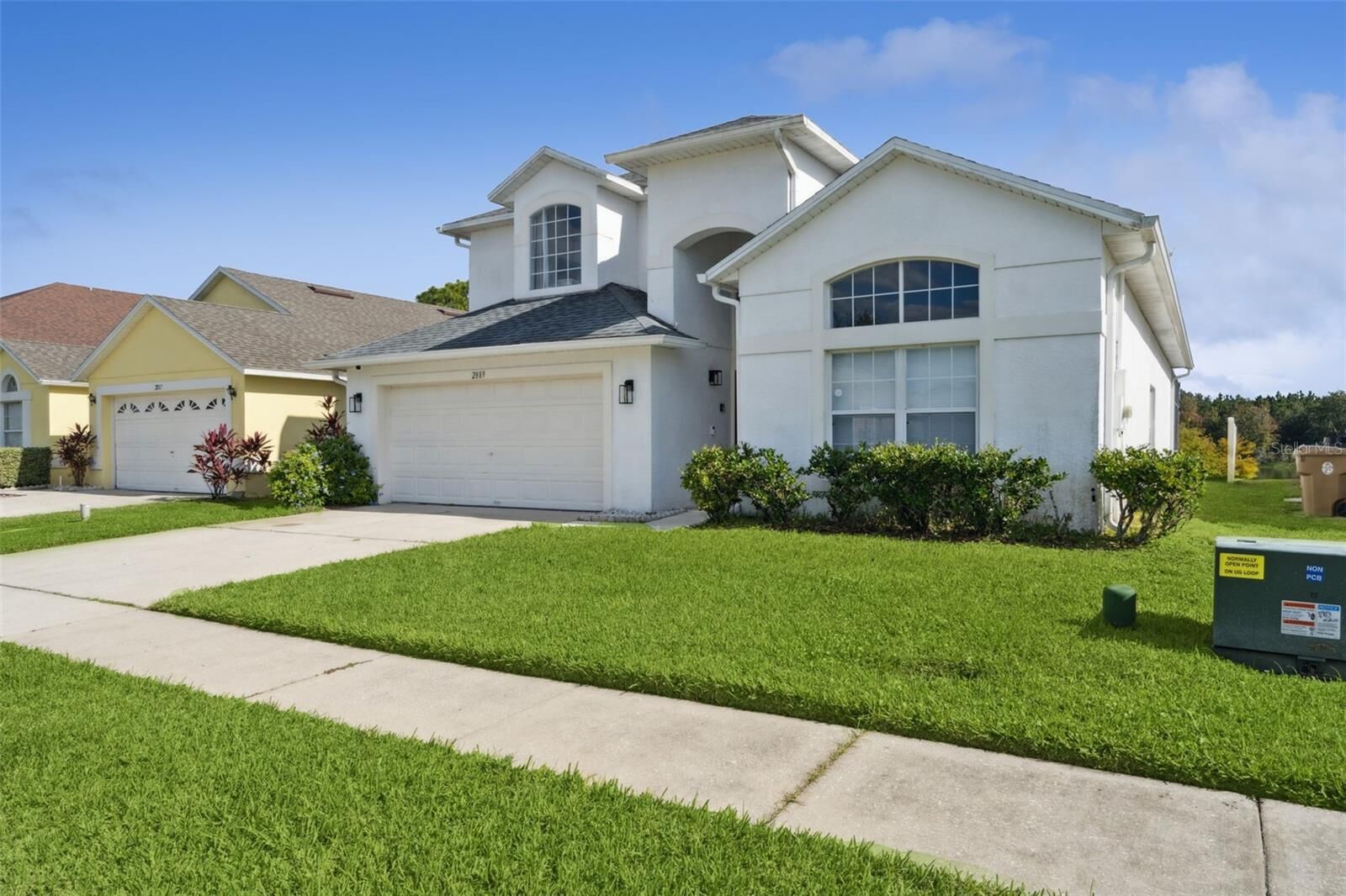 Property Photo:  2889 Blooming Alamanda Loop  FL 34747 