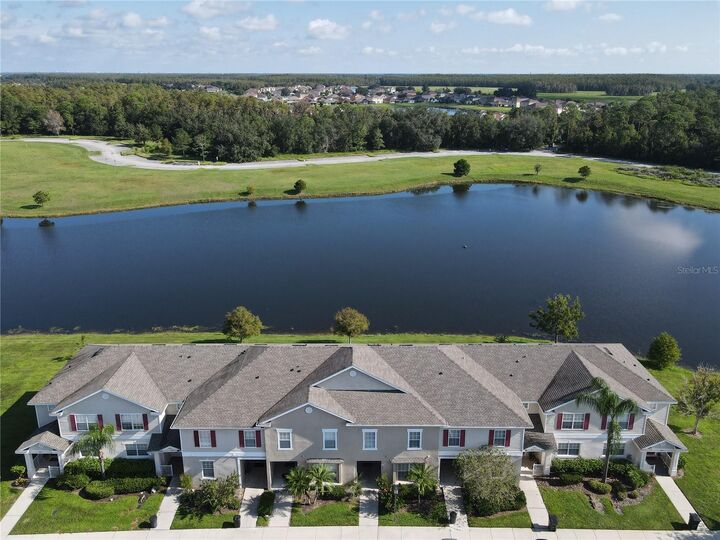 Property Photo: 2641 Old Kent Circle FL 34758