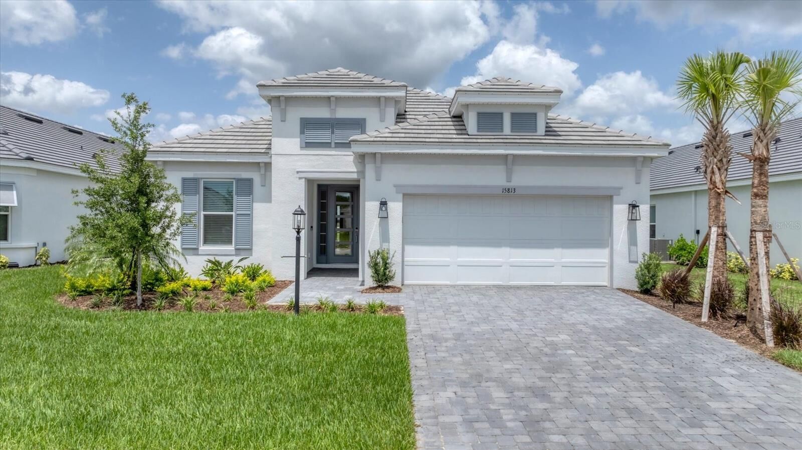 Property Photo: 15813 San Lazzaro Avenue FL 34211