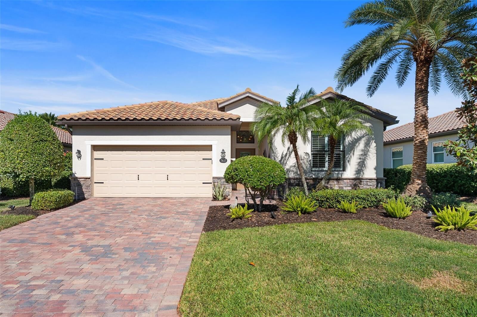 Property Photo:  7027 Quiet Creek Drive  FL 34212 