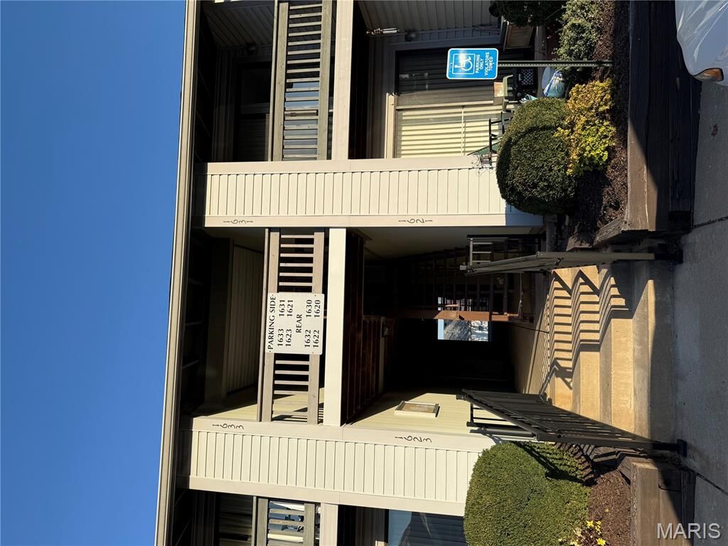 Property Photo: 1631 Summergate Parkway I MO 63303