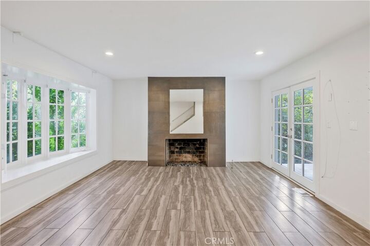 Property Photo:  1643 San Ysidro Drive  CA 90210 