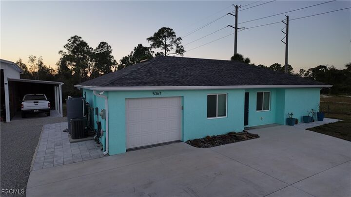 Property Photo:  5367 Grovewood Circle  FL 33982 