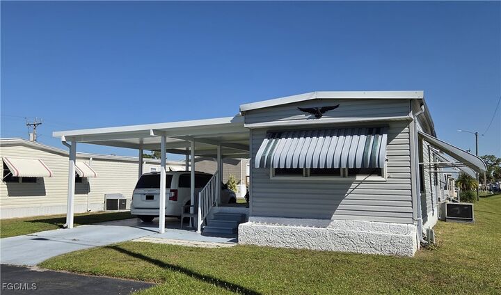 Property Photo:  841 Winterest Drive  FL 33917 