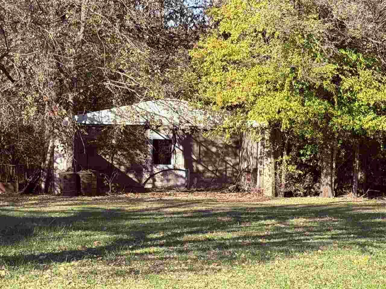 Property Photo:  825 W Prospect Ave  OK 74601 