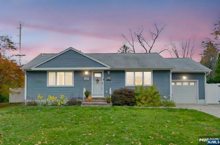 680 Mariann Place  Twp of Washington NJ 07676 photo