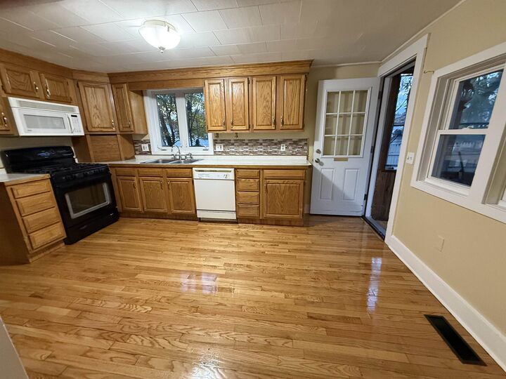 Property Photo: 97 Linwood Street NH 03060