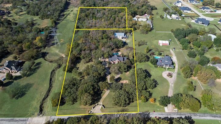 Property Photo: 7469 Bent Trail TX 76063