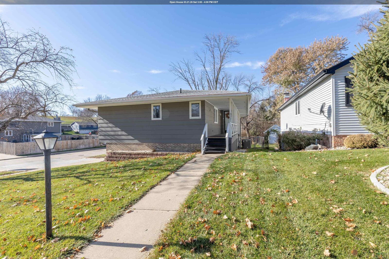 Property Photo:  3121 S Nicollet St  IA 51106 