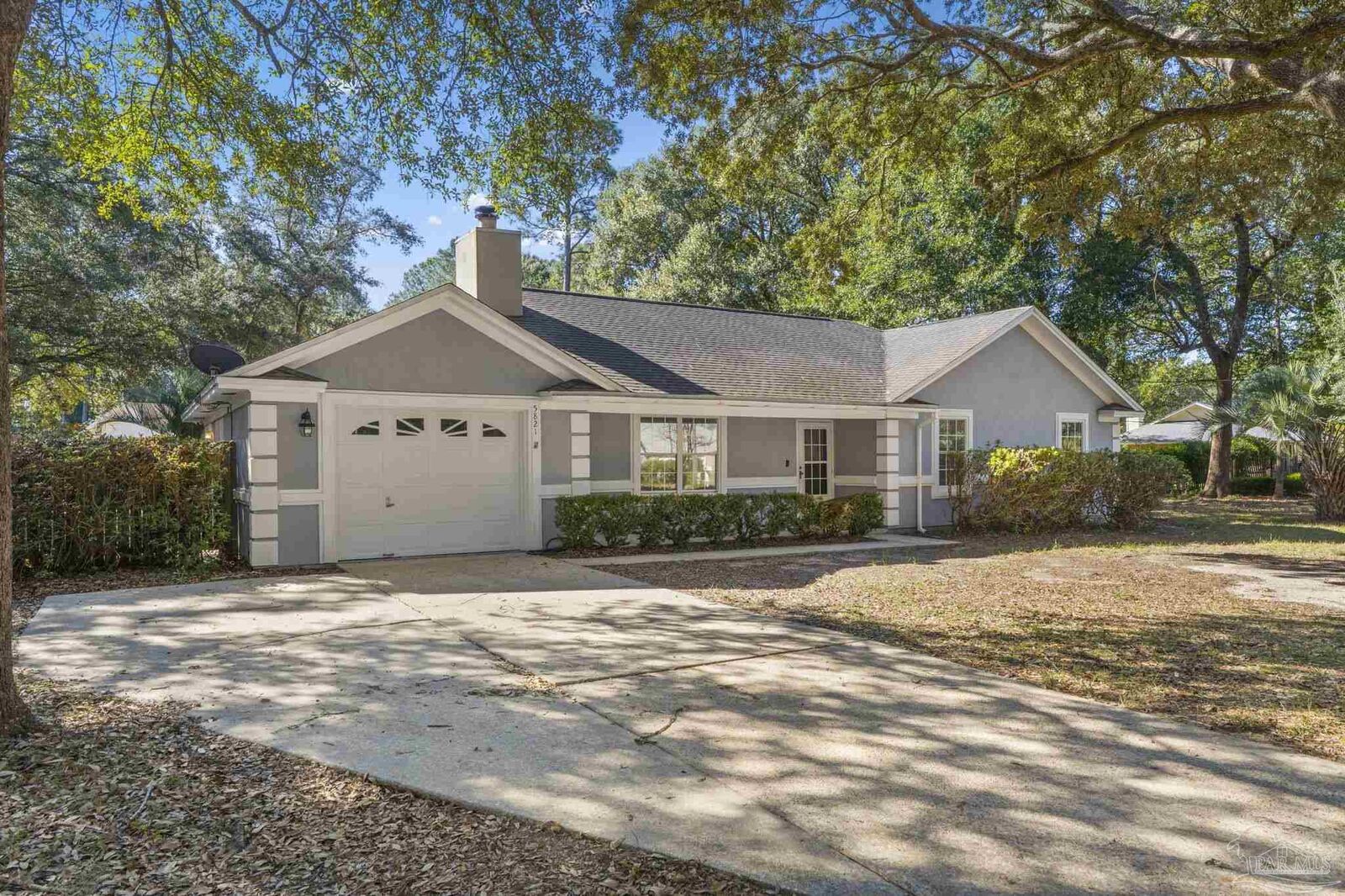 Property Photo:  5821 Anthony Cir  FL 32570 