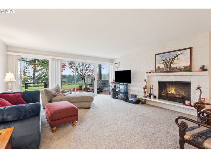 Property Photo: 16200 Pacific Hwy 4 OR 97034