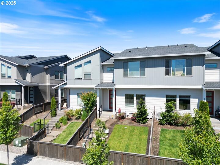 Property Photo:  16615 SE Sunshower Pl  OR 97086 