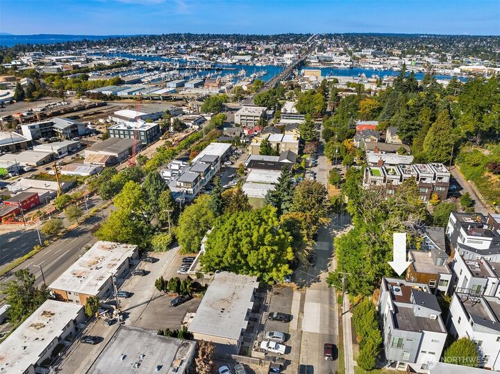 Property Photo: 3246 B 14th Avenue W WA 98119