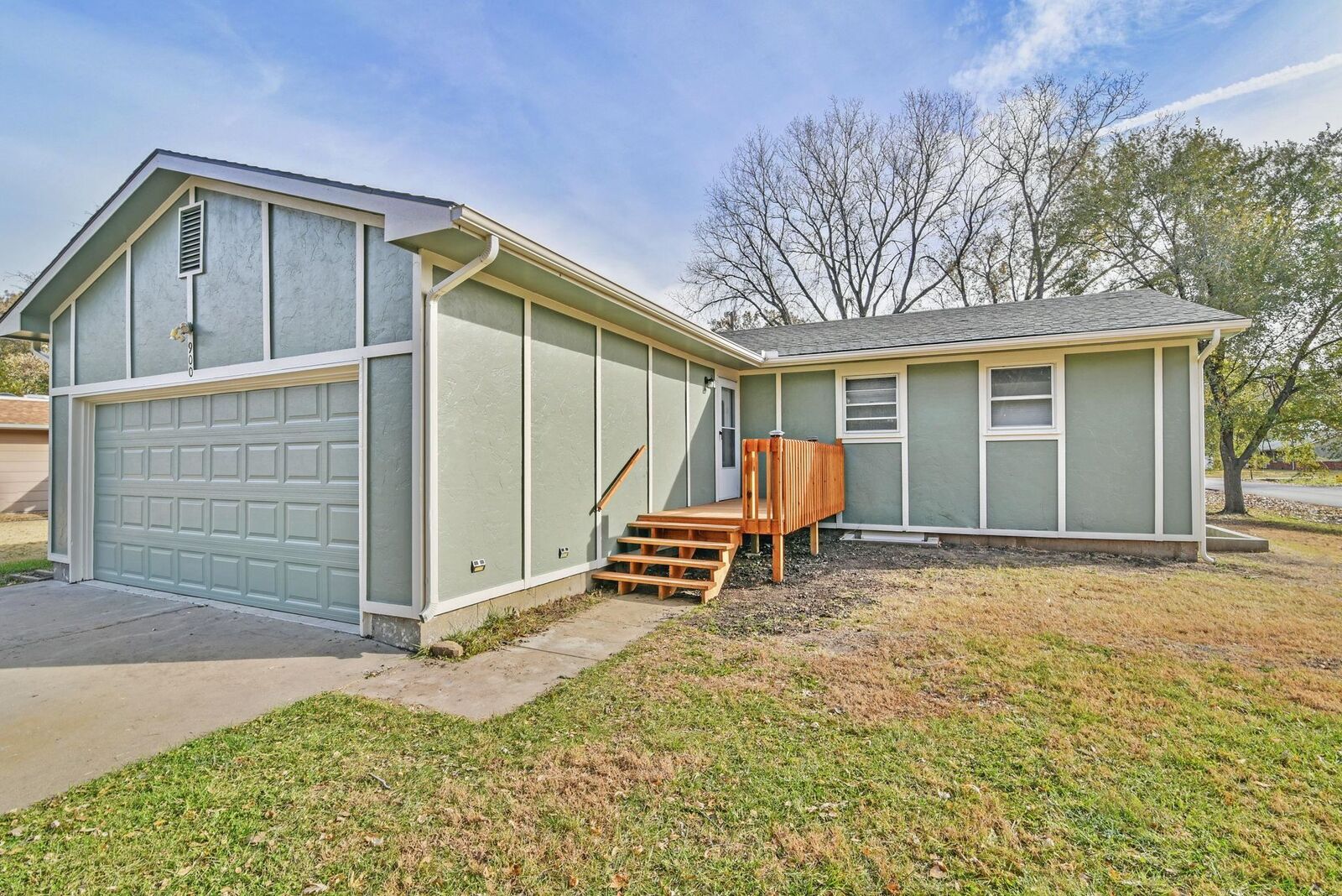 Property Photo:  900 N Money Ave  KS 67010 