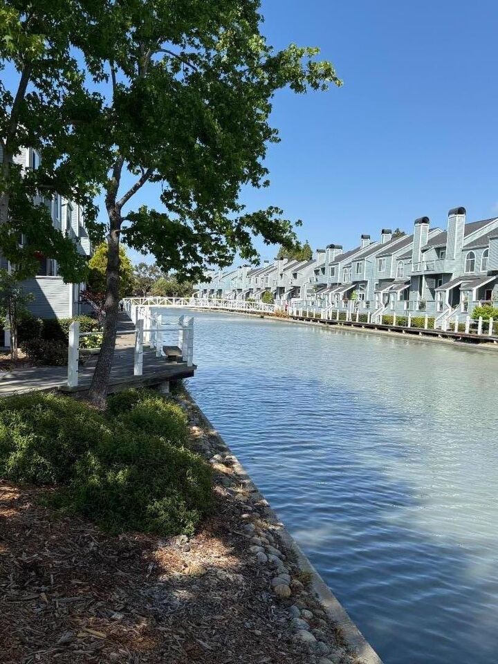 Property Photo:  767 Portwalk Place  CA 94065 