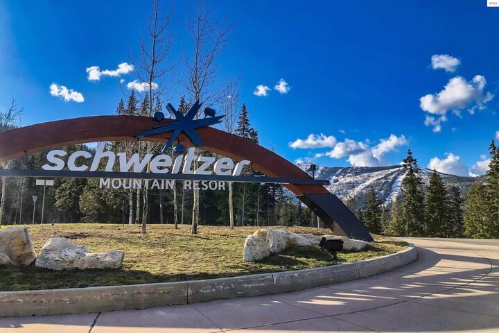 Property Photo: 16 Hitchcock Dr ID 83825-5100