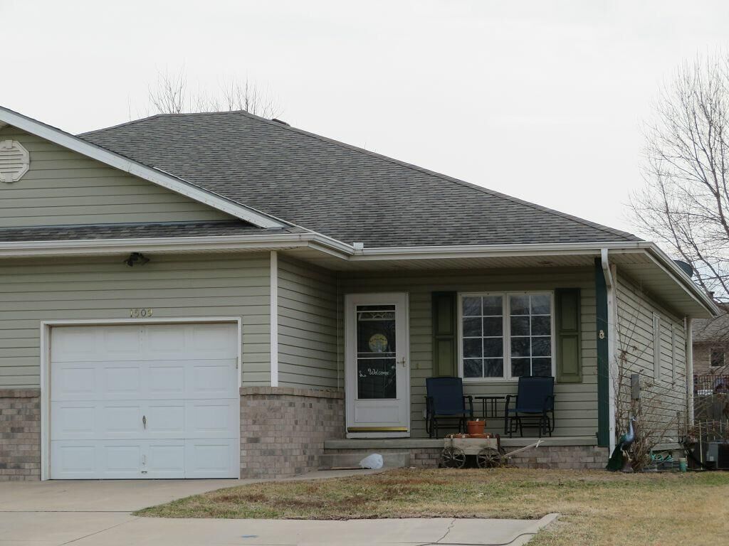 Property Photo: 1509 23rd Avenue IA 51501