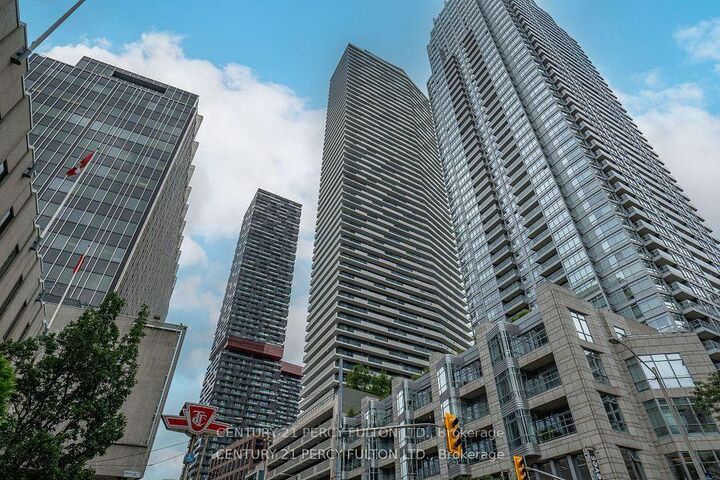 2221 Yonge Street 3108  Toronto ON M4S 0B8 photo