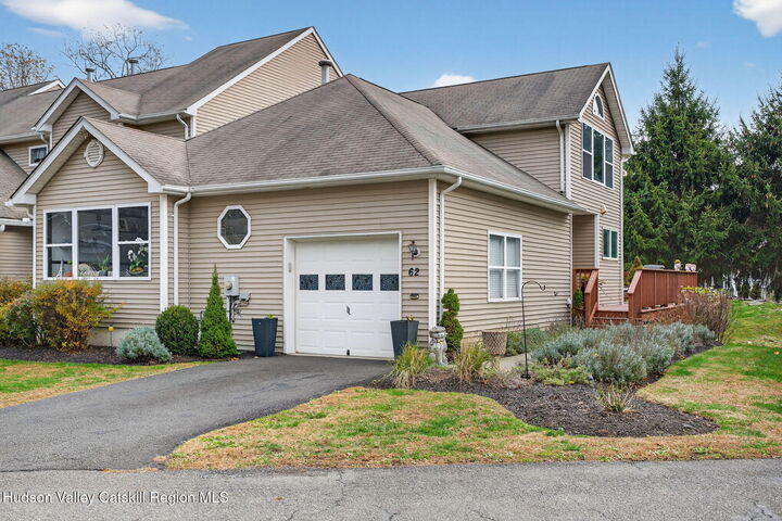 62 Twin Ponds  Kingston NY 12401 photo