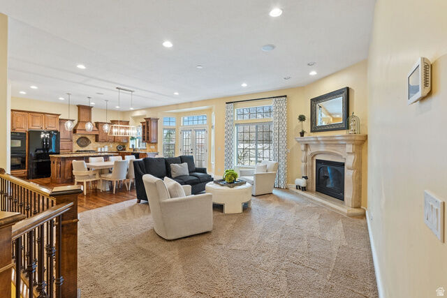 Property Photo: 330 W Paradiso Ln UT 84014