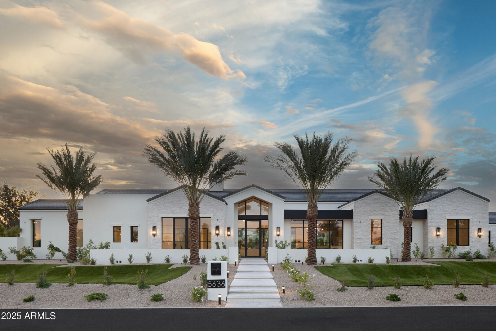 Property Photo: 5636 E Caballo Drive AZ 85253
