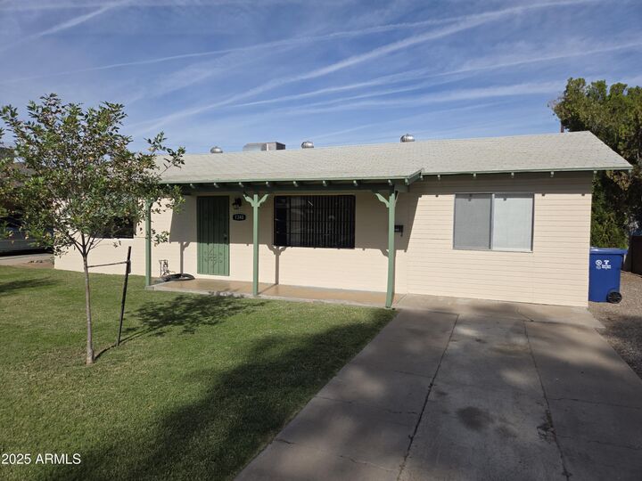 Property Photo:  1348 E Lemon Street  AZ 85281 