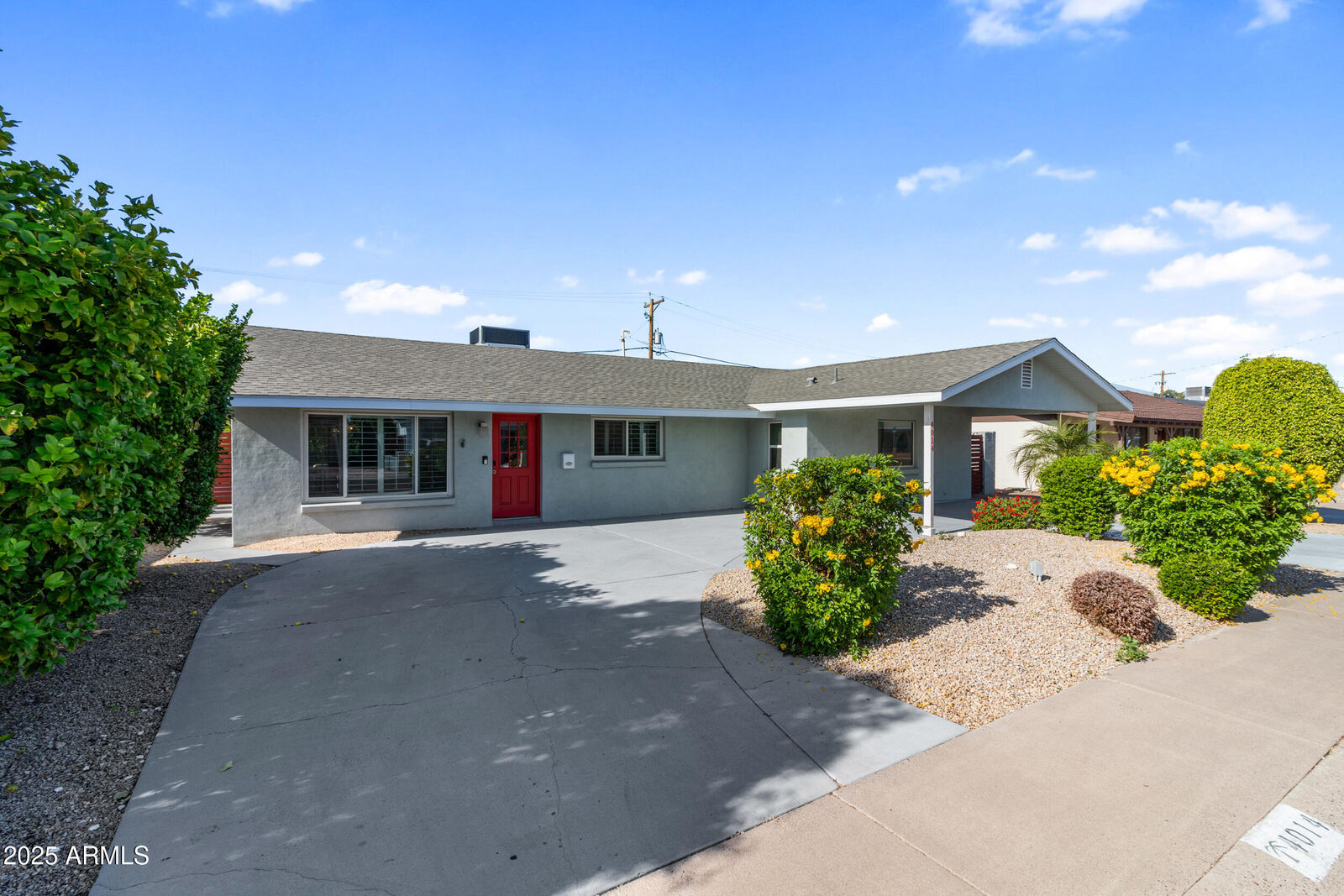 Property Photo:  4014 N 81st Street  AZ 85251 