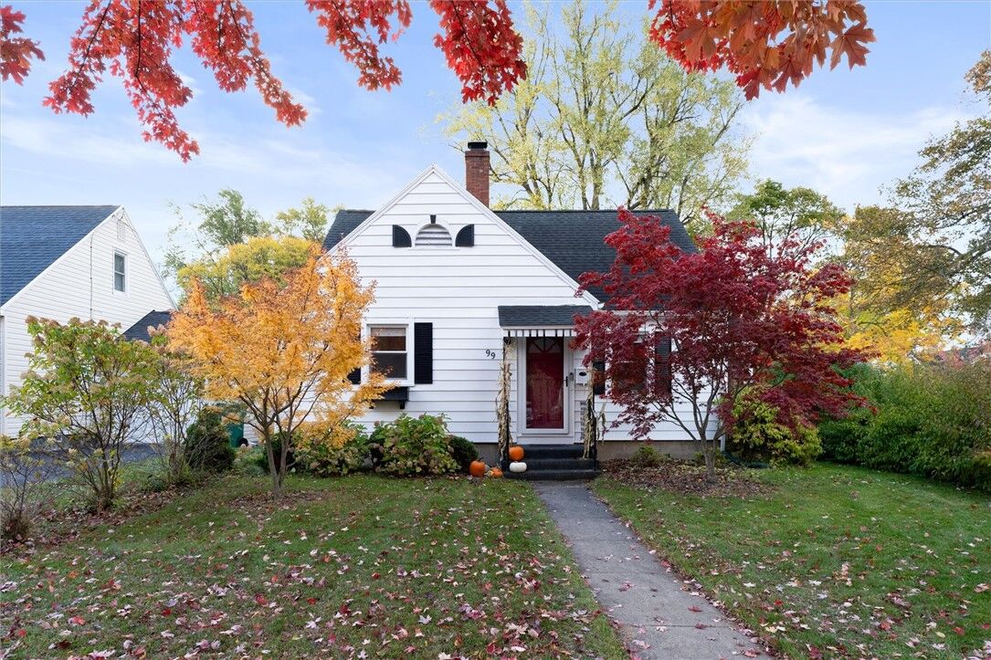 Property Photo:  99 Chesterton Road  NY 14626 