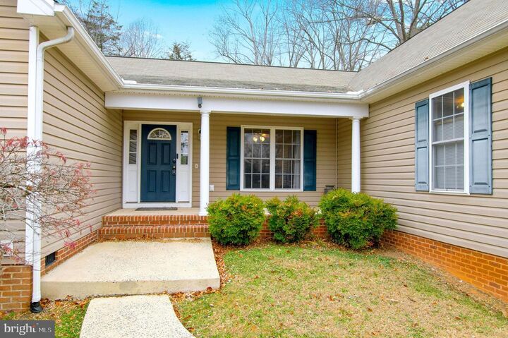 Property Photo:  405 Harrison Circle  VA 22508 
