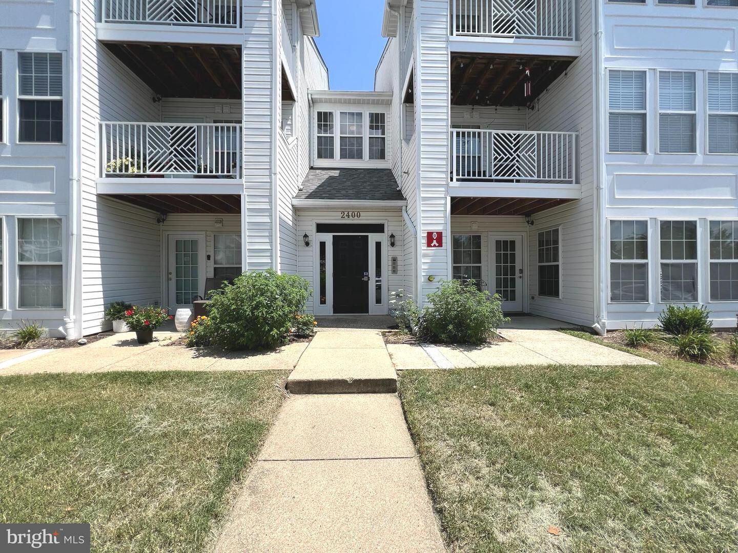 Property Photo:  2400 Autumn Harvest Court 303  MD 21113 