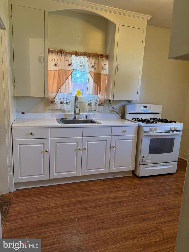 Property Photo:  204 68th Place  MD 20743 