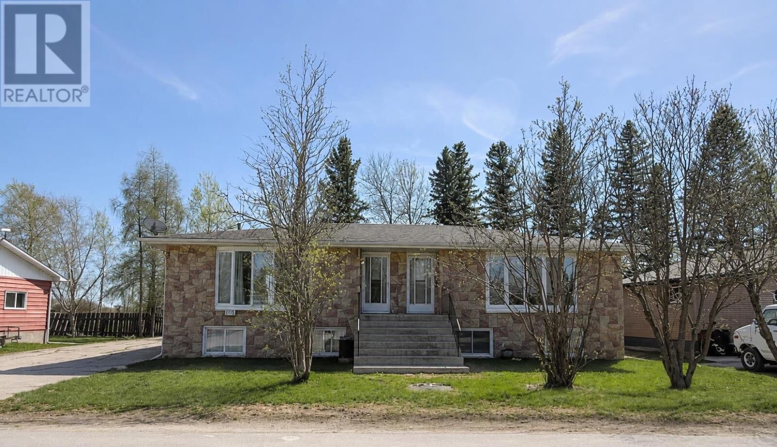 Property Photo:  113 Cedar Cres  ON P0T 2A0 