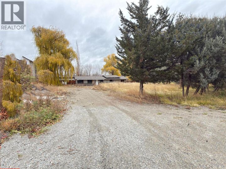 Property Photo:  3618 Redecopp Road  BC V4V 1X5 