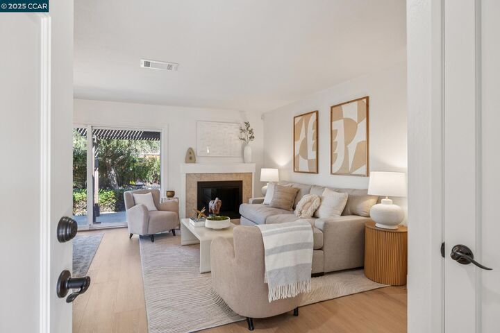 Property Photo: 52 Fircrest Ct CA 94583