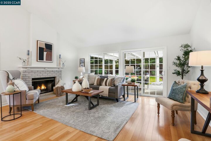 Property Photo:  15 Chardonnay Ct  CA 94506 